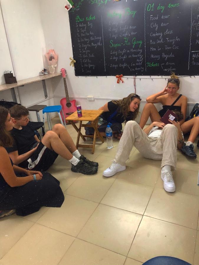 Feliz Hostel ハノイ市 エクステリア 写真